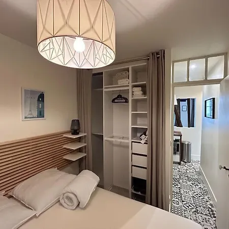 アパート One Bedroom Batignolles パリ