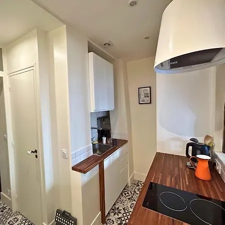 アパート One Bedroom Batignolles パリ